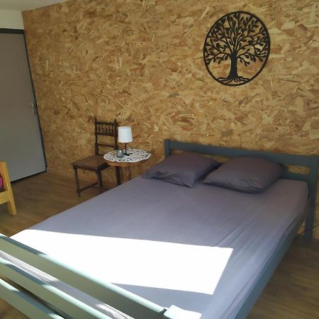 Chambre Centre Ville De Thiviers Екстериор снимка